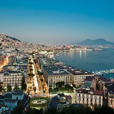 Casa Vacanze Sannazzaro 70 Napoli Exterior foto