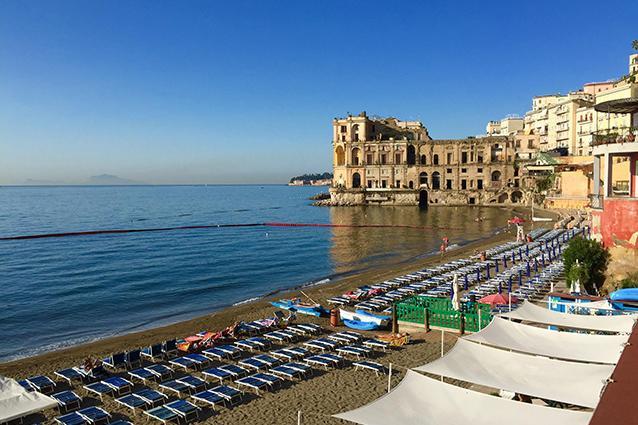 Casa Vacanze Sannazzaro 70 Napoli Exterior foto